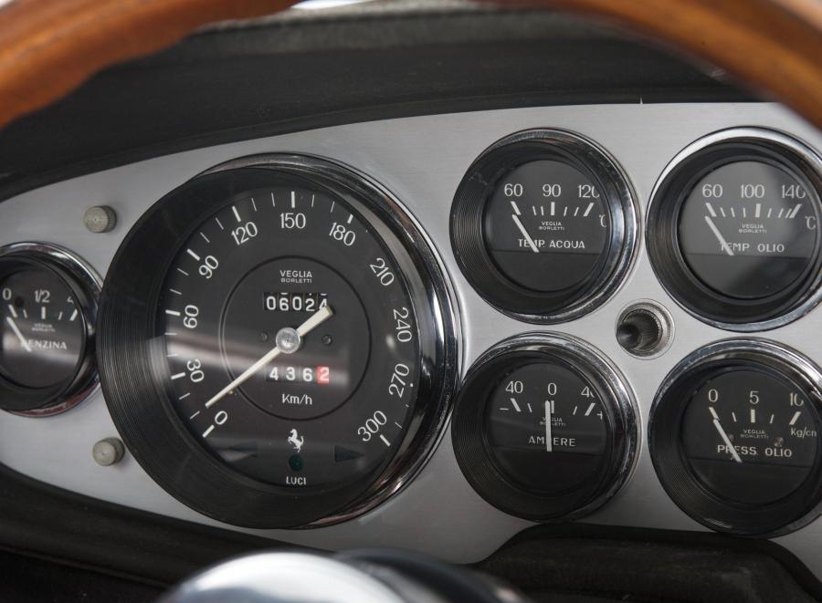  Ferrari 365 GTB/4 Daytona 1968 года  (WW) (фото 48 из 76)